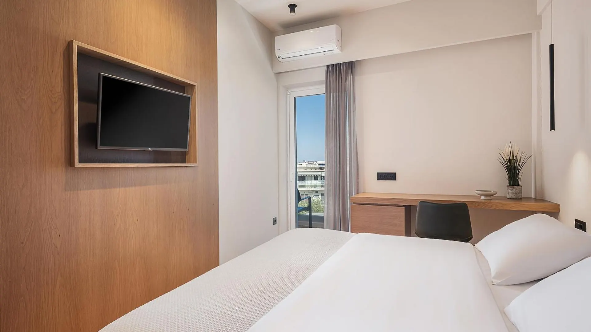 Theofilos City Hotel Chania  0*, Chania (Crete) Greece