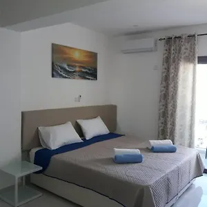  Διαμέρισμα P.l Hermes & Κύπρος