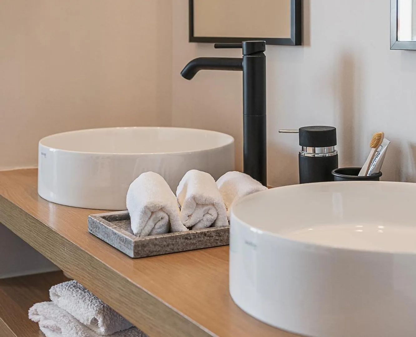 Theofilos City Hotel Chania  0*, Chania (Crete)
